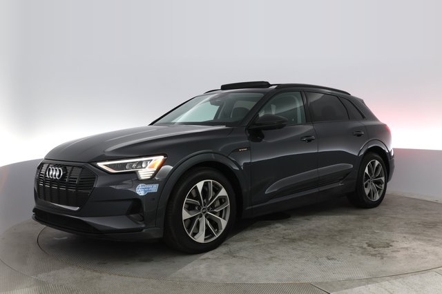 2021 Audi e-tron — VIN WA1LAAGE3MB040692