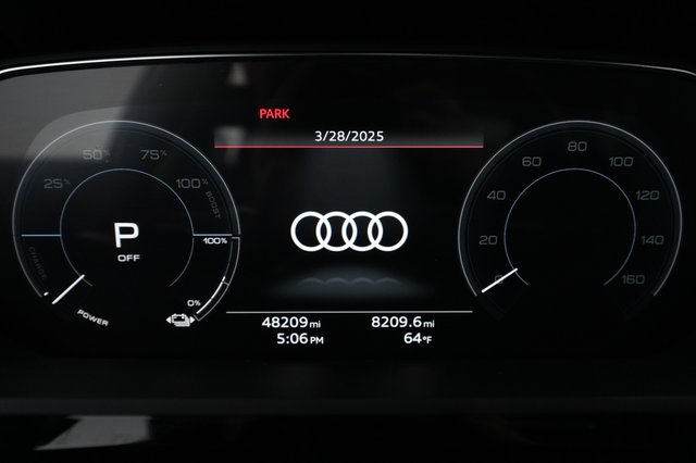 2021 Audi e-tron — photo 5 of 24