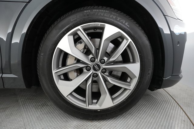 2021 Audi e-tron — photo 16 of 24