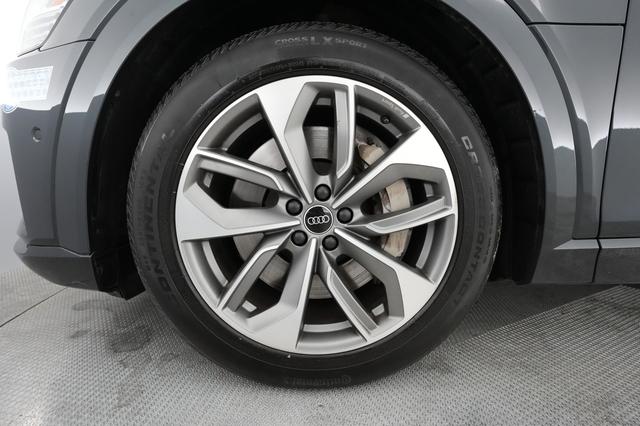 2021 Audi e-tron — photo 7 of 24