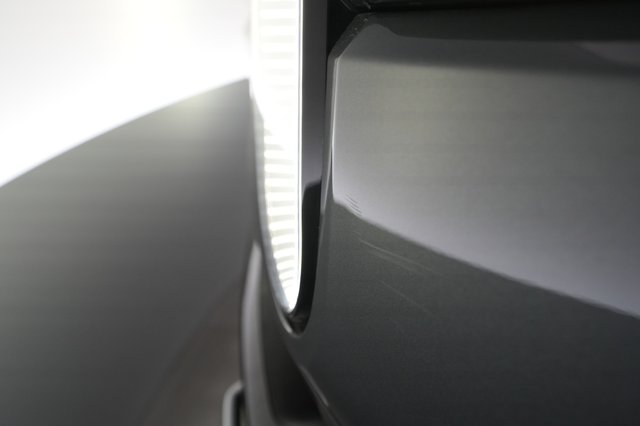 2022 Rivian R1S — photo 25 of 32