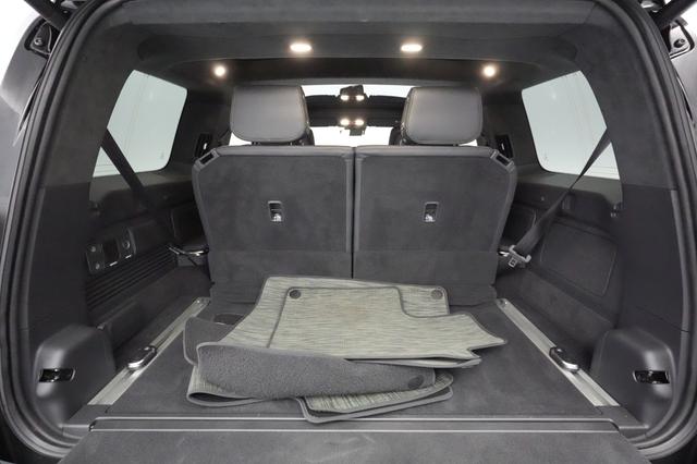 2022 Rivian R1S — photo 6 of 32