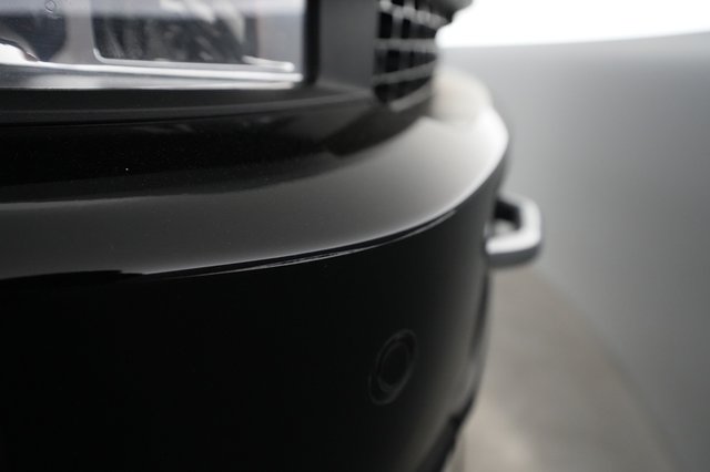 2022 Rivian R1S — photo 29 of 32