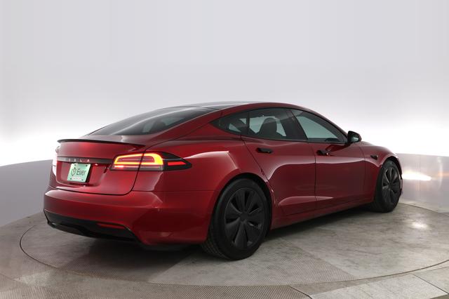 2023 Tesla Model S — photo 2 of 56