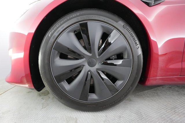 2023 Tesla Model S — photo 11 of 56