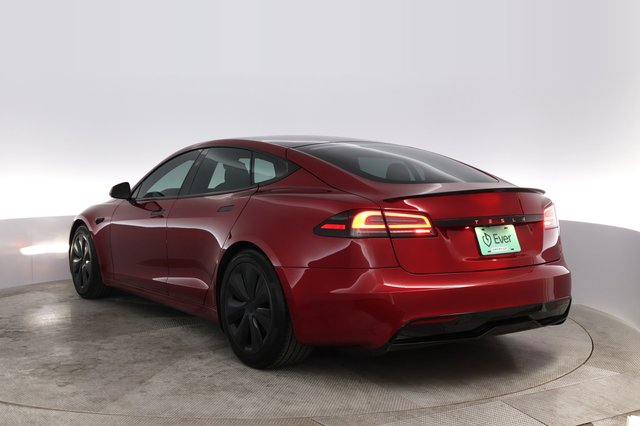 2023 Tesla Model S — photo 9 of 56