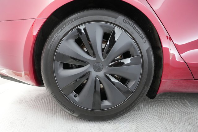2023 Tesla Model S — photo 14 of 56