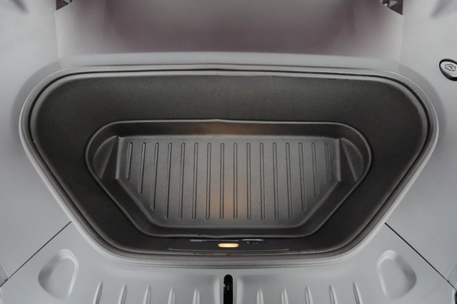 2023 Tesla Model S — photo 19 of 56