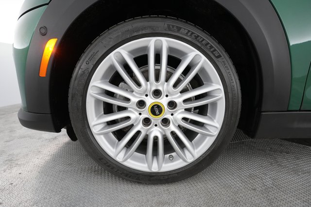 2023 MINI Cooper SE — photo 11 of 86