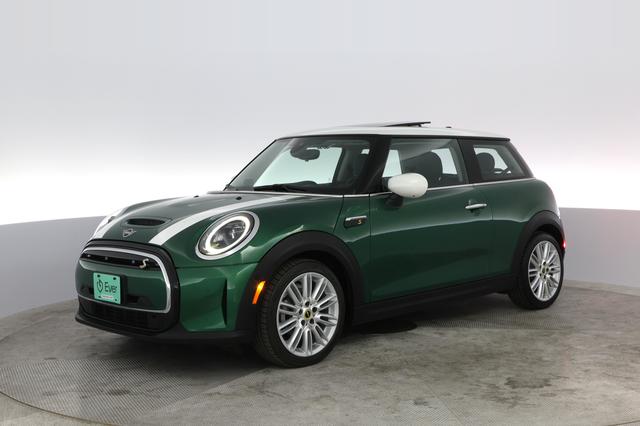2023 MINI Cooper SE — VIN WMW13DJ03P2T05229