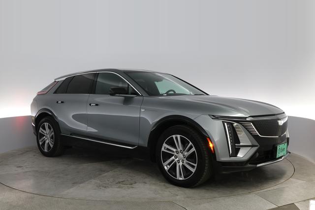 2024 Cadillac Lyriq — photo 10 of 22
