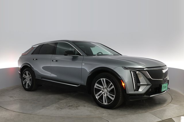 2024 Cadillac Lyriq — photo 10 of 22