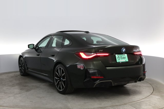 2023 BMW i4 — photo 9 of 26