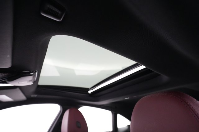 2023 BMW i4 — photo 18 of 26