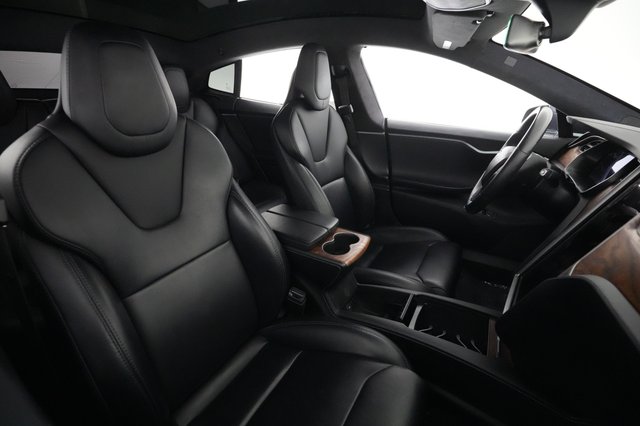 2018 Tesla Model S — photo 18 of 21