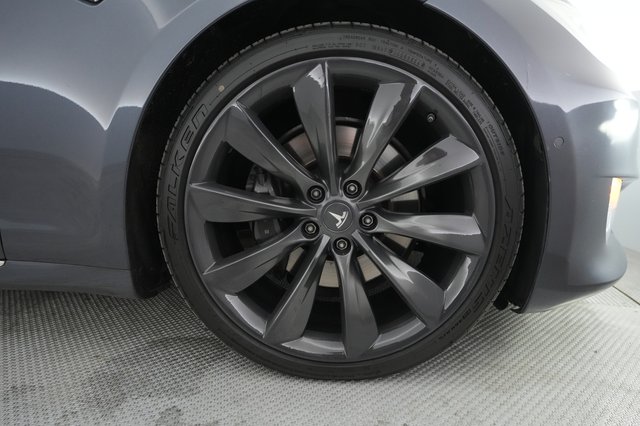 2018 Tesla Model S — photo 7 of 21