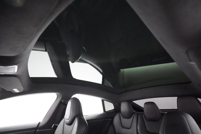 2018 Tesla Model S — photo 19 of 21