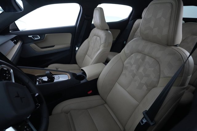 2022 Polestar 2 — photo 15 of 25