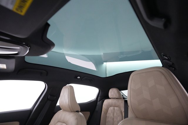 2022 Polestar 2 — photo 21 of 25