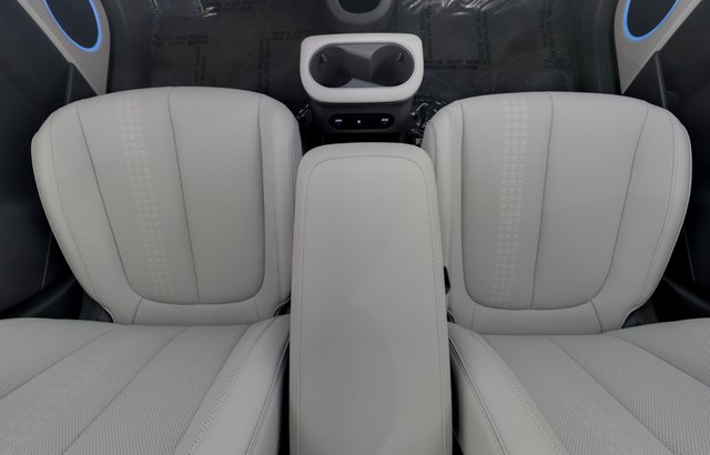 2024 Hyundai IONIQ 5 — photo 18 of 22