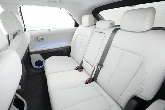 2024 Hyundai IONIQ 5 — photo 17 of 22