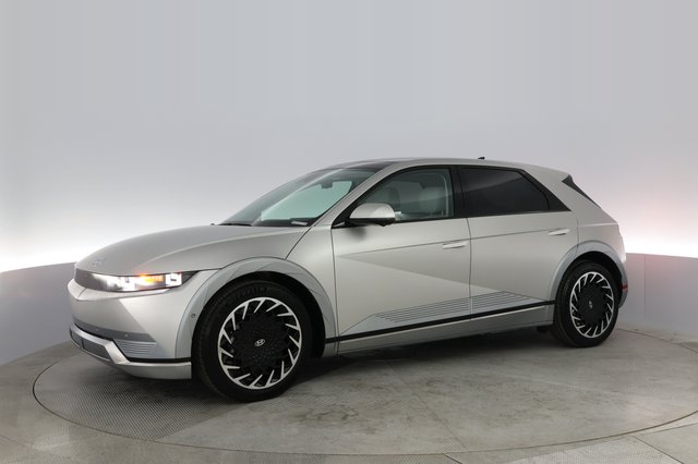 2024 Hyundai IONIQ 5 — photo 10 of 22