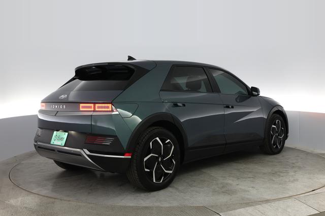 2024 Hyundai IONIQ 5 — photo 2 of 29