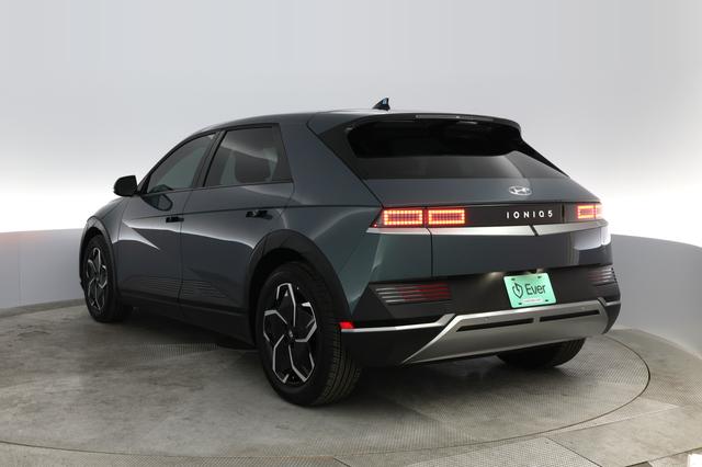 2024 Hyundai IONIQ 5 — photo 10 of 29