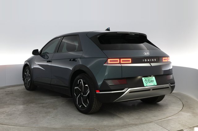 2024 Hyundai IONIQ 5 — photo 10 of 29