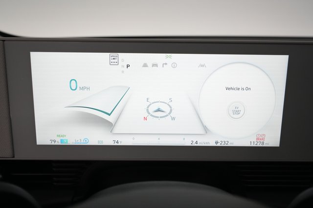 2024 Hyundai IONIQ 5 — photo 4 of 31