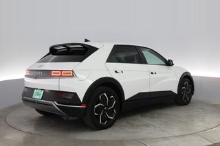 2024 Hyundai IONIQ 5 — photo 2 of 31