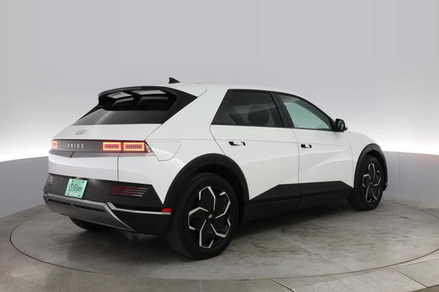 2024 Hyundai IONIQ 5 — photo 2 of 31