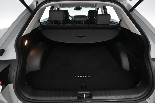 2023 Hyundai IONIQ 5 — photo 6 of 21