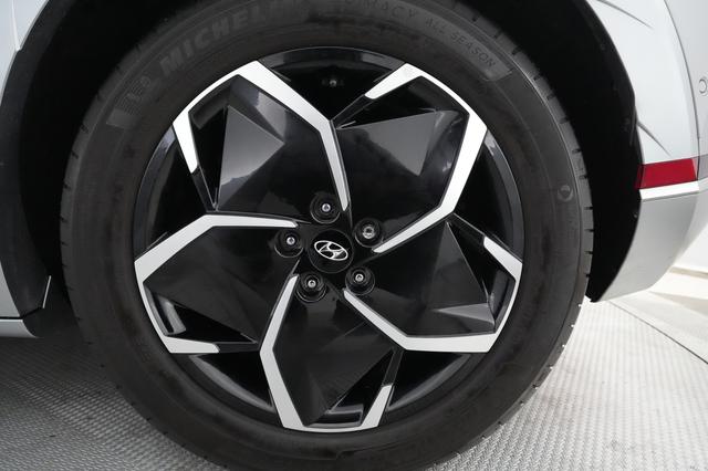 2023 Hyundai IONIQ 5 — photo 7 of 21