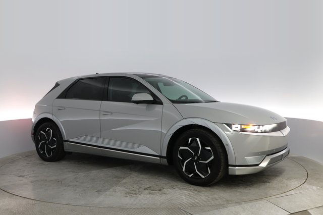 2023 Hyundai IONIQ 5 — photo 11 of 21