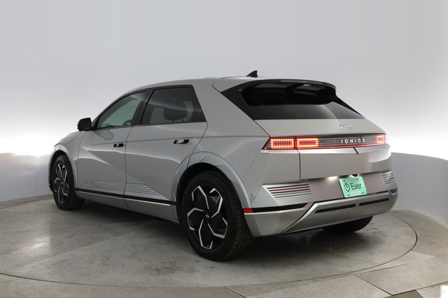 2023 Hyundai IONIQ 5 — photo 9 of 21