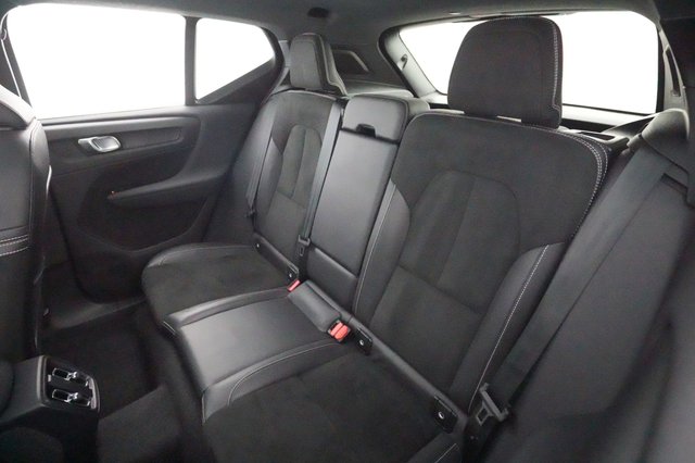 2021 Volvo XC40 Recharge — photo 17 of 21