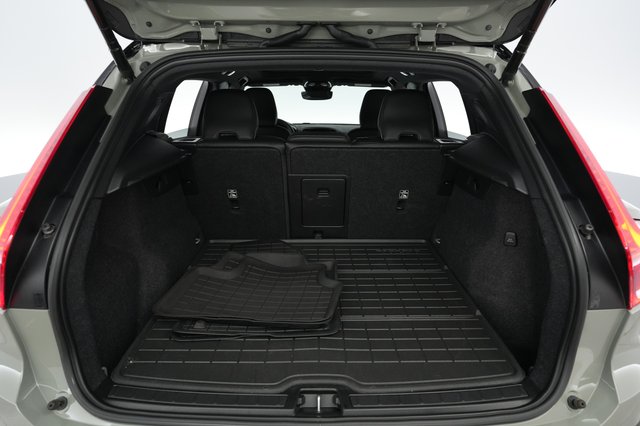 2021 Volvo XC40 Recharge — photo 21 of 21