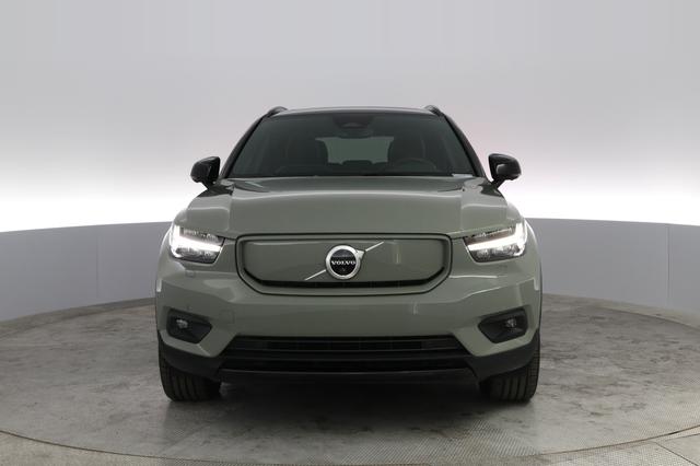 2021 Volvo XC40 Recharge — photo 5 of 21
