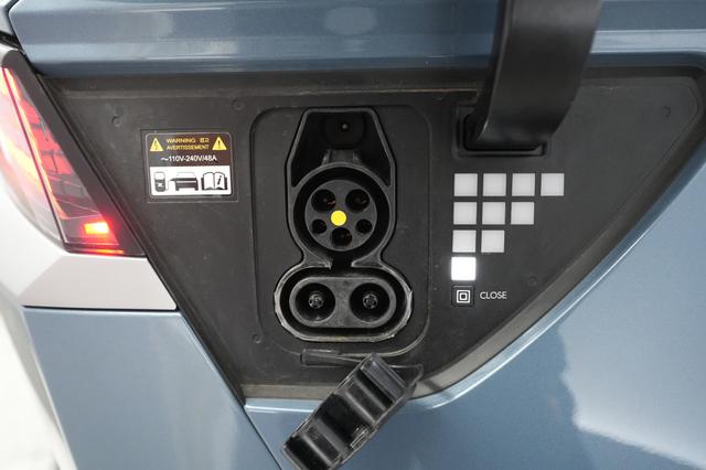 2023 Hyundai IONIQ 5 — photo 8 of 20