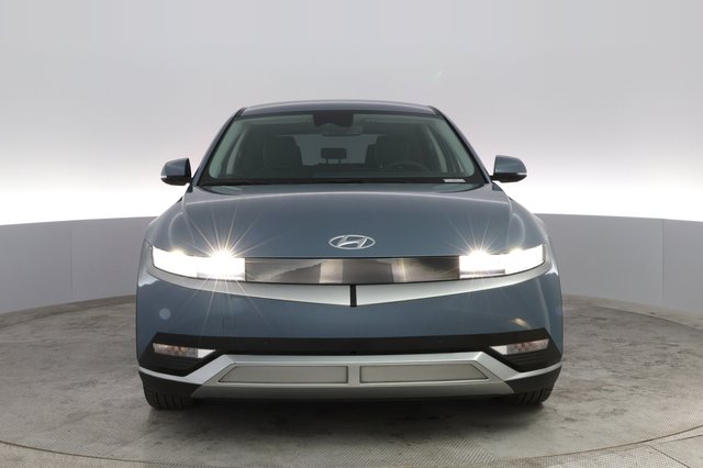 2023 Hyundai IONIQ 5 — photo 13 of 20