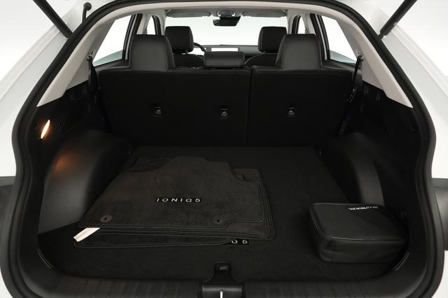 2023 Hyundai IONIQ 5 — photo 6 of 19