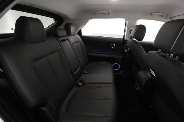 2023 Hyundai IONIQ 5 — photo 4 of 19