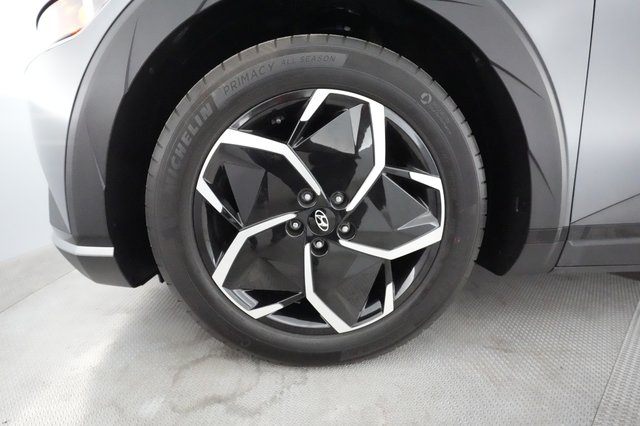 2022 Hyundai IONIQ 5 — photo 11 of 21
