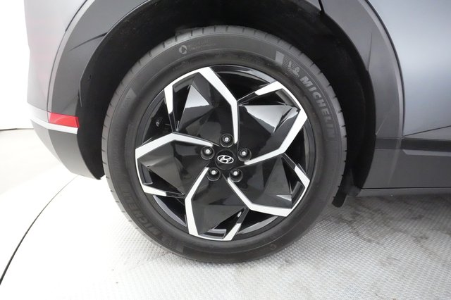 2022 Hyundai IONIQ 5 — photo 14 of 21