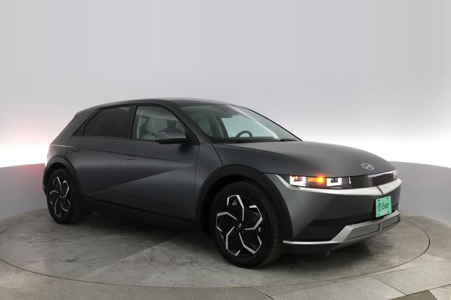 2022 Hyundai IONIQ 5 — photo 7 of 21