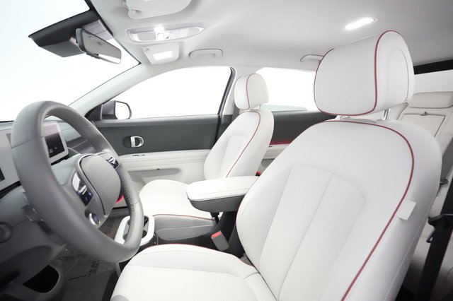2022 Hyundai IONIQ 5 — photo 15 of 21