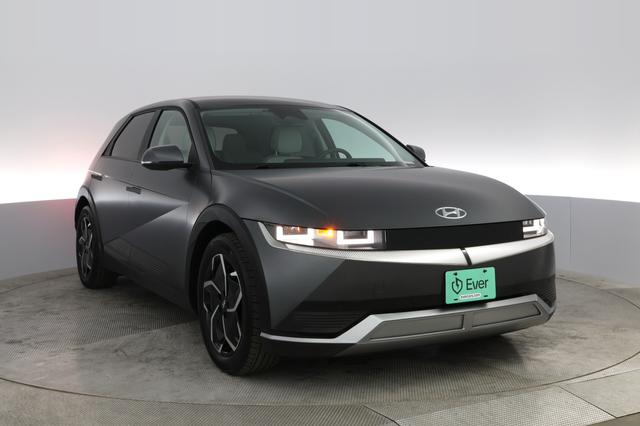 2022 Hyundai IONIQ 5 — photo 6 of 21