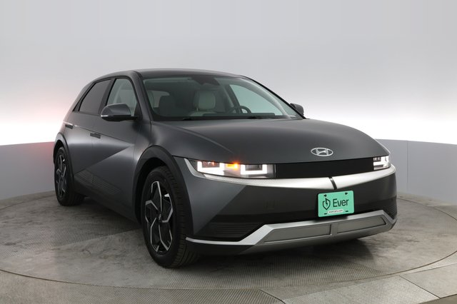 2022 Hyundai IONIQ 5 — photo 6 of 21