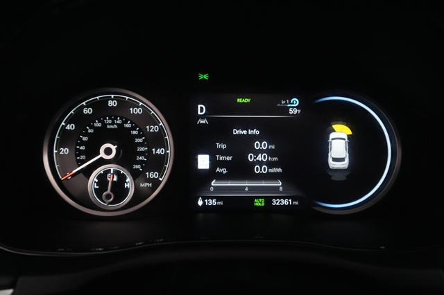 2023 Genesis Electrified GV70 — photo 5 of 22